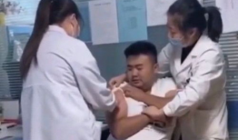医院打针视频,揭秘医院打针瞬间
